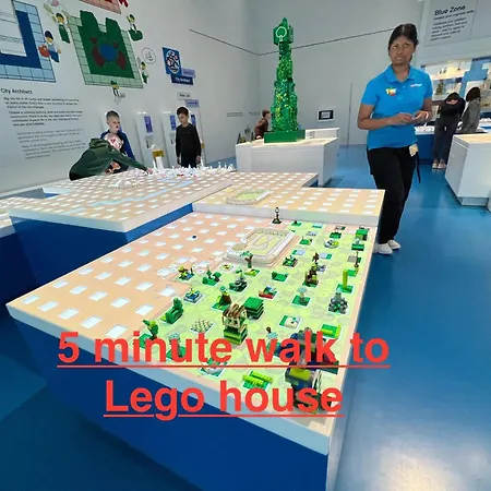 Penzion 5 Minute Walk To Lego House- Location-garden On Site-n9 *